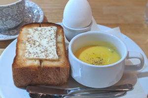 tsuyu coffee@十日市のおしゃれカフェでモーニング